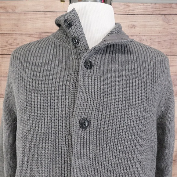GH BASS & CO GREY MOCK NECK BUTTON UP SWEATER MENS SIZE S 22X26 - Picture 2 of 8